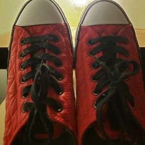 EUC CTAS red / grey vintage, sporty style Ox Quilted (8M / 10W)